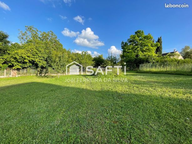 Terrain 758 m² PONT-SUR-YONNE