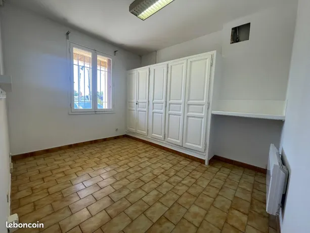 Annonce location Bureau lambesc