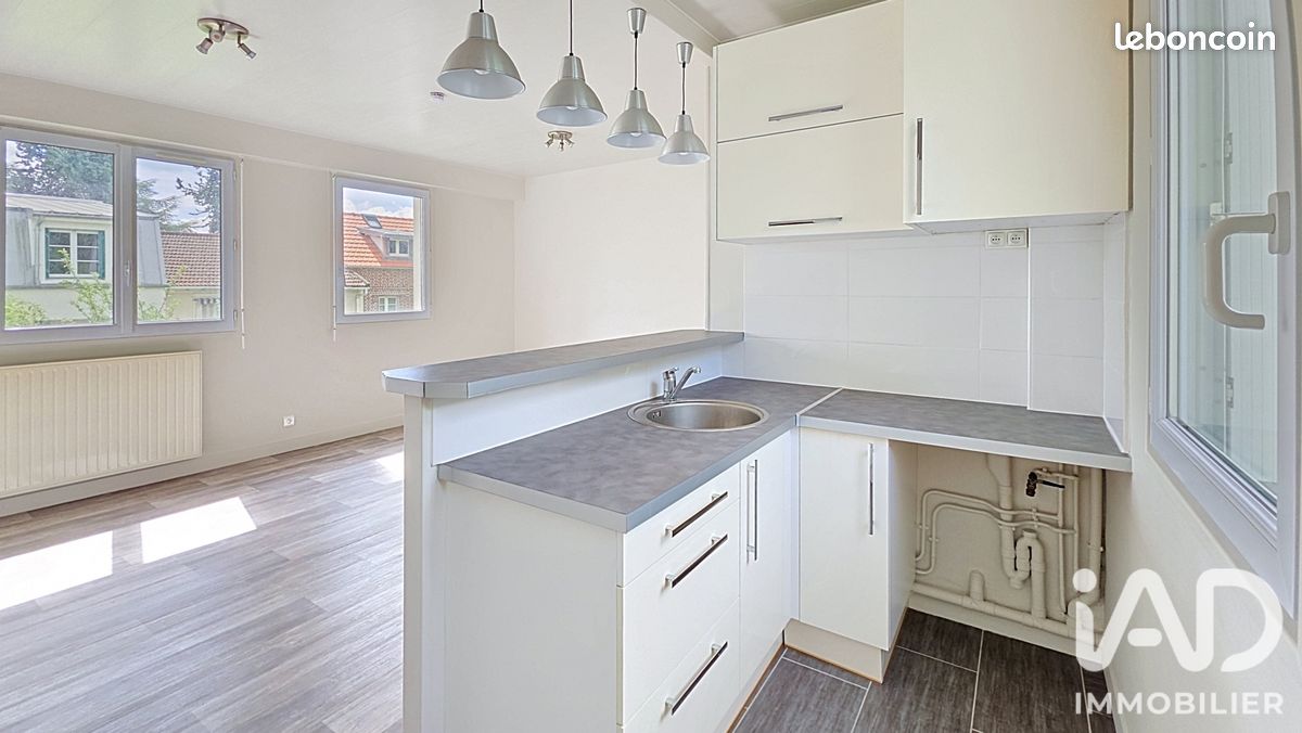 Appartement 2 pièces 33 m² · à Suresnes · 33 m² · 230 000 €