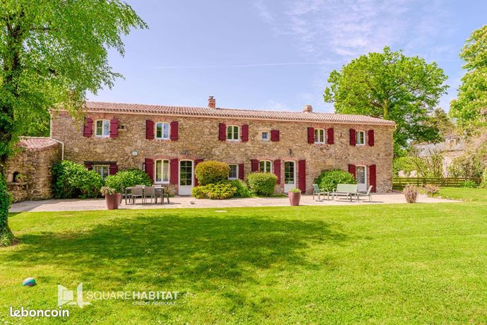 Propriété 9 pièces 257 m²