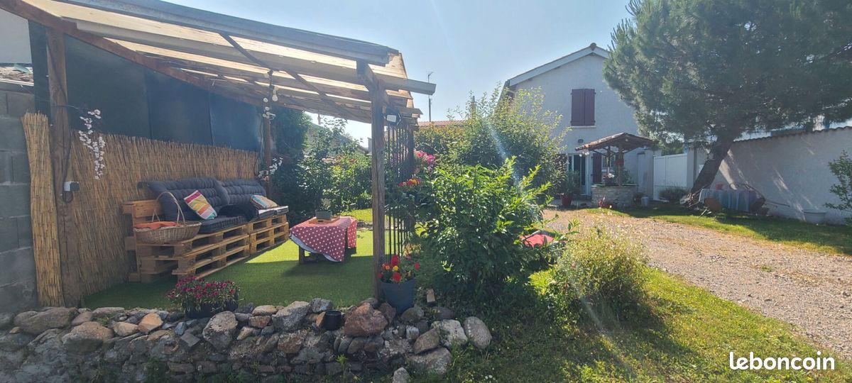 Maison 6 pièces 133 m² · à Saint-Galmier · 133 m² · 269 000 €
