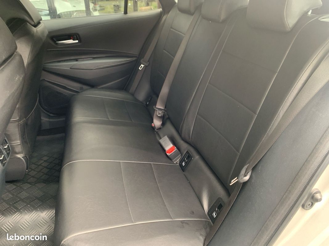 TOYOTA COROLLA XII (2) 1.8 HYBRIDE 122H ACTIVE 98Ch Garantie 12 mois (image 27)