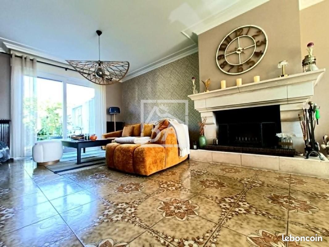 Maison 8 pièces 170 m² · à Allouagne · 170 m² · 245 000 €