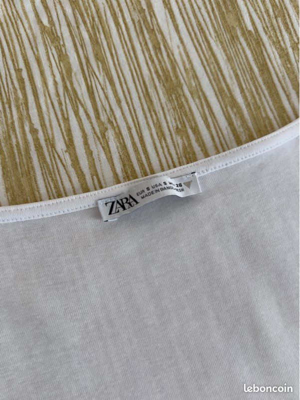 Crop top Zara blanc femme taille S – décolleté carré – quasi neuf (image 2)