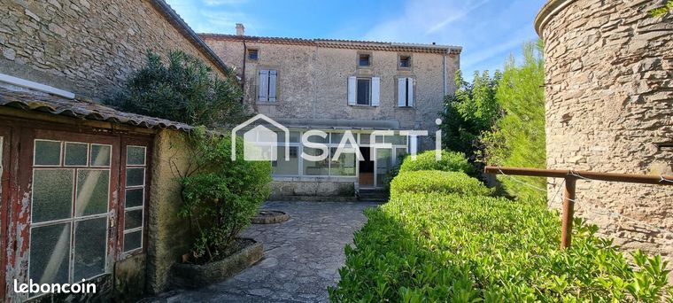 Maison 7 pièces 225 m²