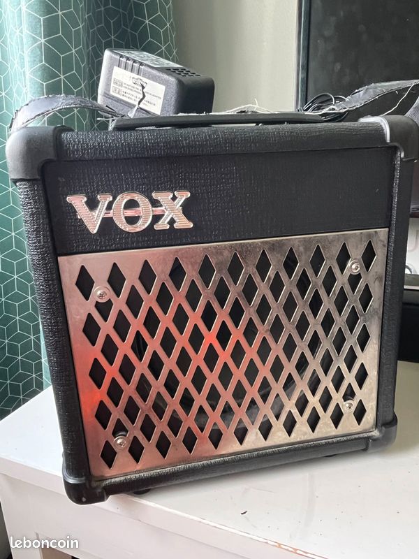 Ampli VOX DA5 (image 1)