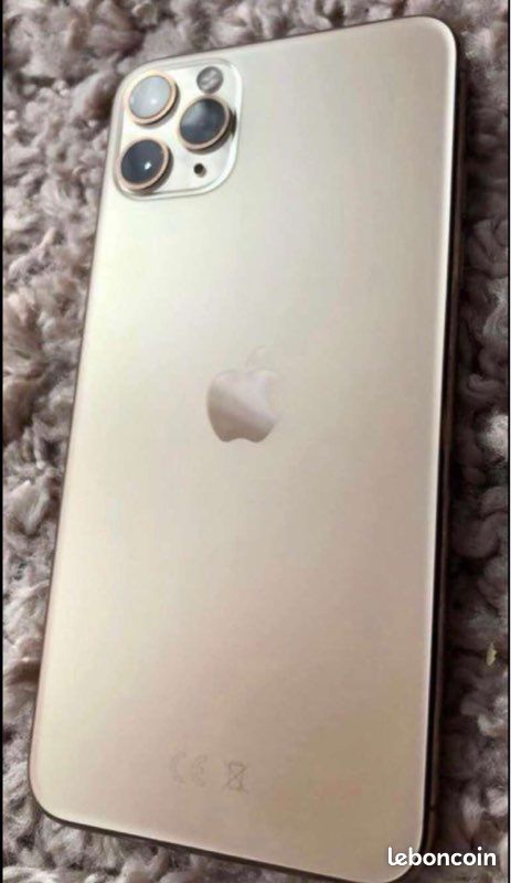 Vend iPhone 11 Pro Max 256go (image 2)