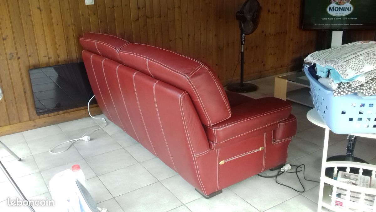 Vends canapé cuir bordeaux (image 2)
