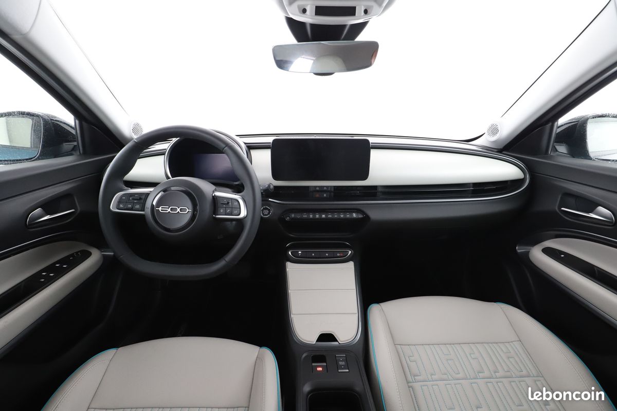 Fiat 600 Electrique 54 kWh La Prima 156 ch (image 7)