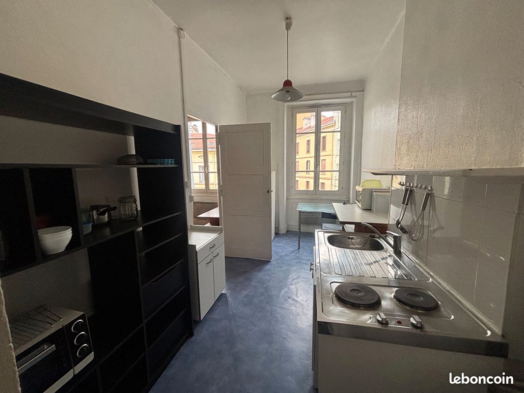 Appartement 1 pièce 26 m² · à Saint-Étienne · 26 m² · 39 000 €