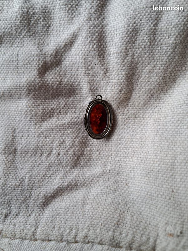 Pendentif ambre (image 3)