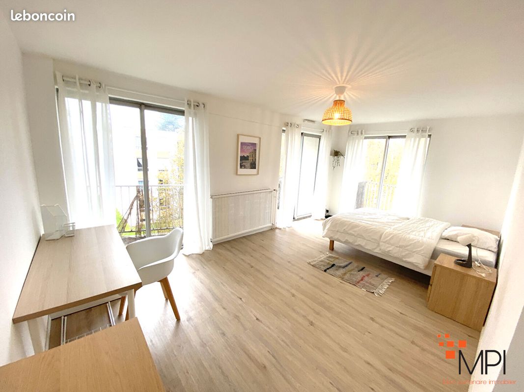 Appartement 5 pièces 86 m² · à Rennes · 86 m² · 600 €