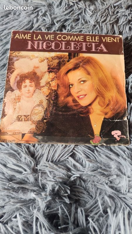 Vinyle 45 tours Nicoletta, aime la vie comme elle vient (image 1)