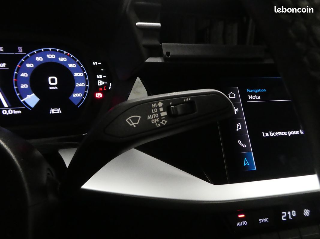 Audi A3 BERLINE 30 TFSI 110CH MILD HYBRID S TRONIC 7 (image 15)