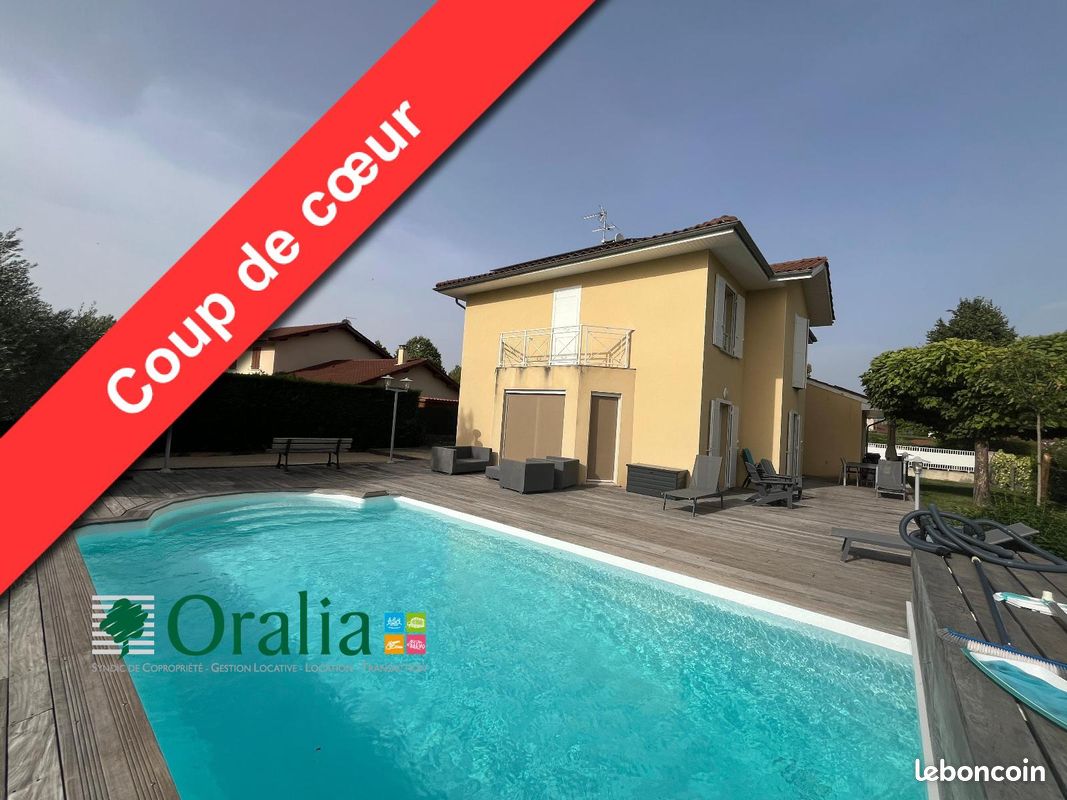 Maison 7 pièces 158 m² · à Champagnier · 158 m² · 2 190 €/mois