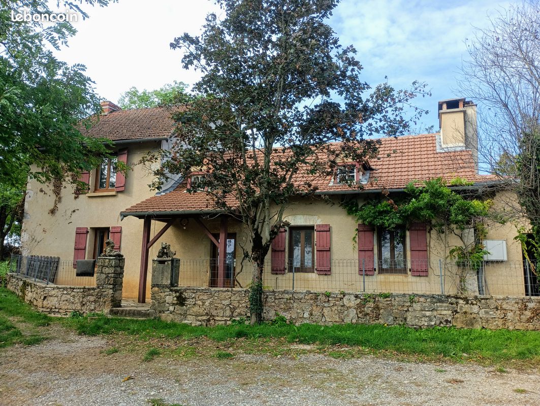 Maison 5 pièces 140 m² · à Villeneuve · 140 m² · 190 000 €