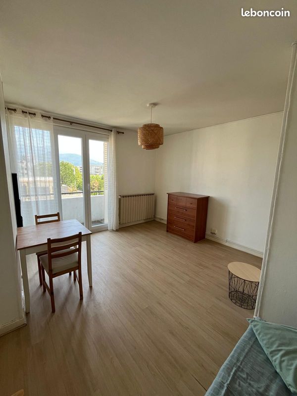 Appartement 1 pièce 35 m² · à Grenoble · 35 m² · 570 €