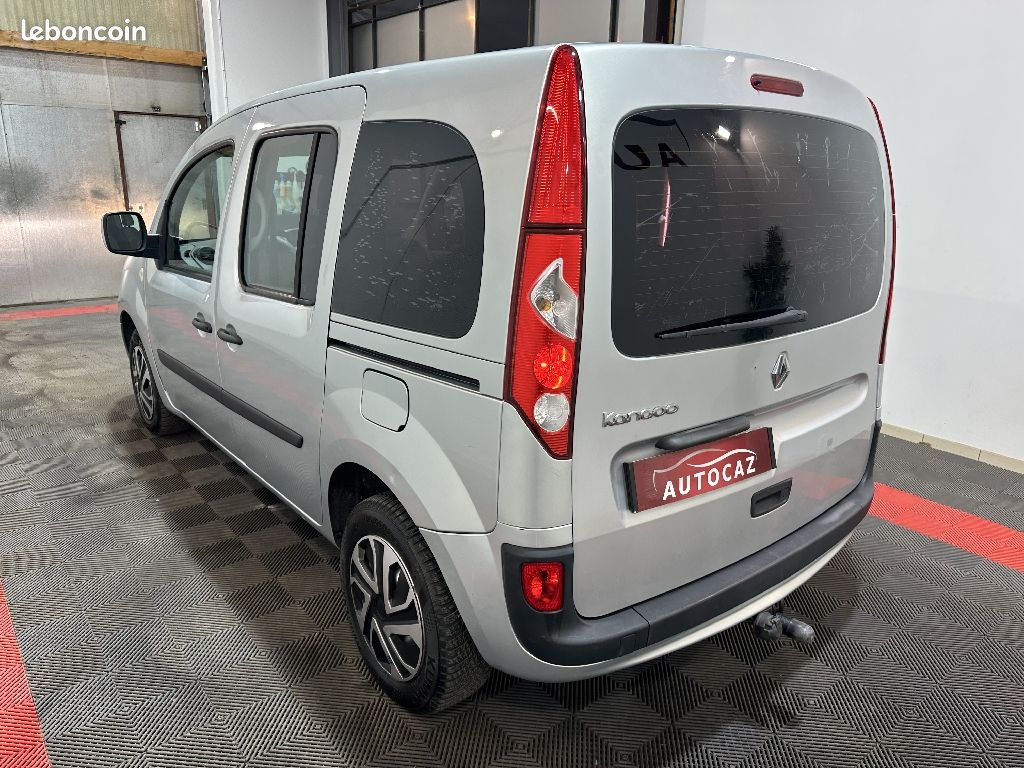Renault Kangoo 1.6 16V 105 Privilège (image 6)