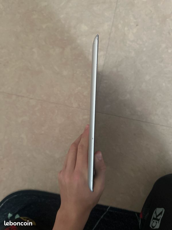 Tablette iPad 3eme génération 2012 (image 3)
