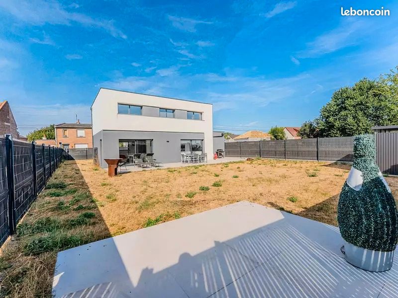 Maison 4 pièces 110 m² · à Provin · 110 m² · 840 €/mois