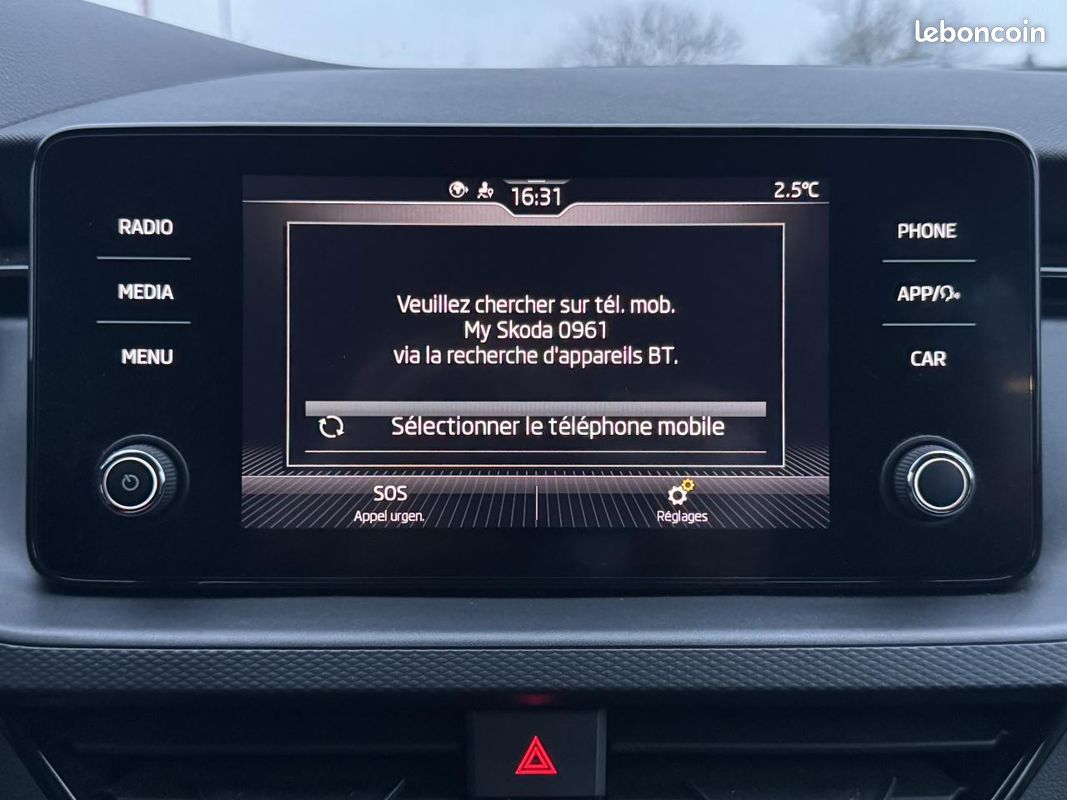 SKODA KAMIQ 1.0 TSI Evo 110ch Ambition 1erMain Keyless Carplay Hayon Electrique Siege chauffant (image 20)