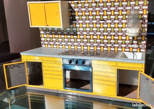 Cuisine En Tôle Dinette – Jouet Imitation 1970 – France – Tôle Et Plastique