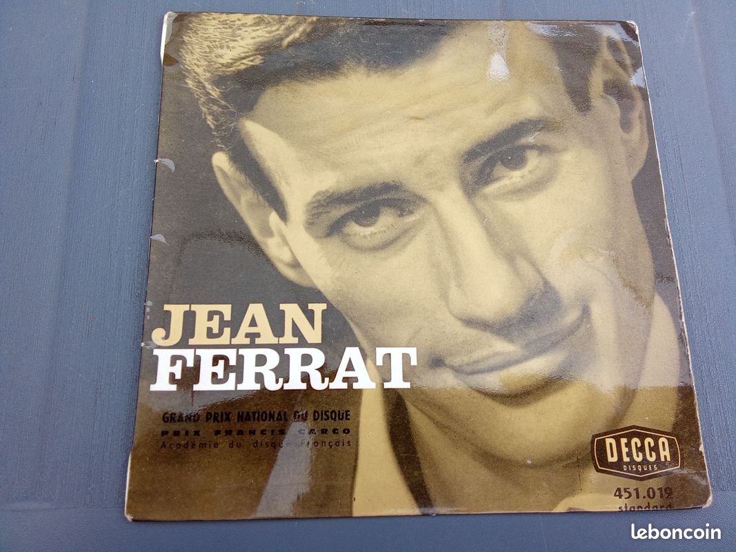 Ancien disque vinyle 45 T Jean FERRAT 1 (image 1)