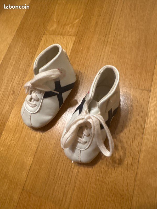 Chaussures pour poupon (image 1)