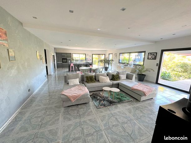 Villa 7 pièces 410 m²