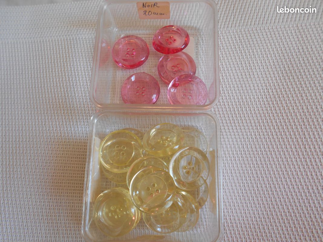 Bouton Ancien Mercerie - Rose Et Or - Lot De 1 à 10 Pièces - Occasion