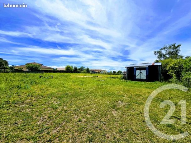 Terrain 1 300 m² Cassagne