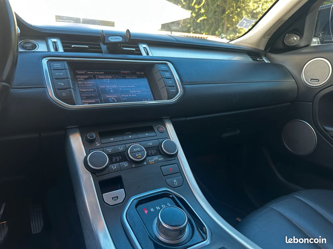 Range Rover Evoque 2.2 SD4 190ch Dynamic - SIÈGES ÉLECTRIQUE À MÉMOIRES - SONO MERIDIAN - CLIMATISATION AUTO (image 12)