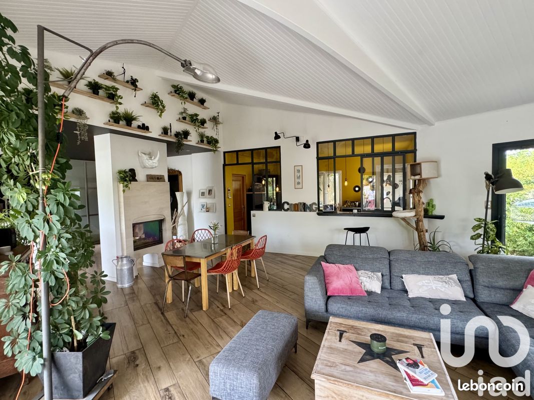 Propriété 7 pièces 200 m² (image 3)