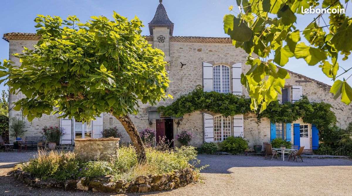 Maison 18 pièces 530 m² · à Villeneuve-sur-Lot · 530 m² · 895 000 €