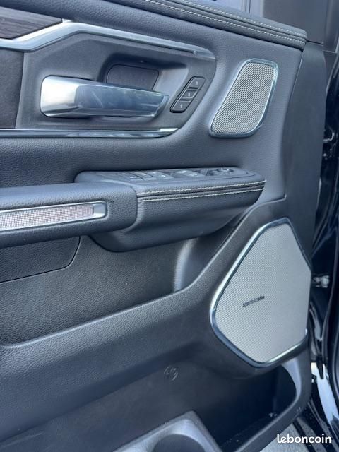 Dodge Ram 1500 HURICANE LARAMIE NIGHT PREMIUM (image 10)