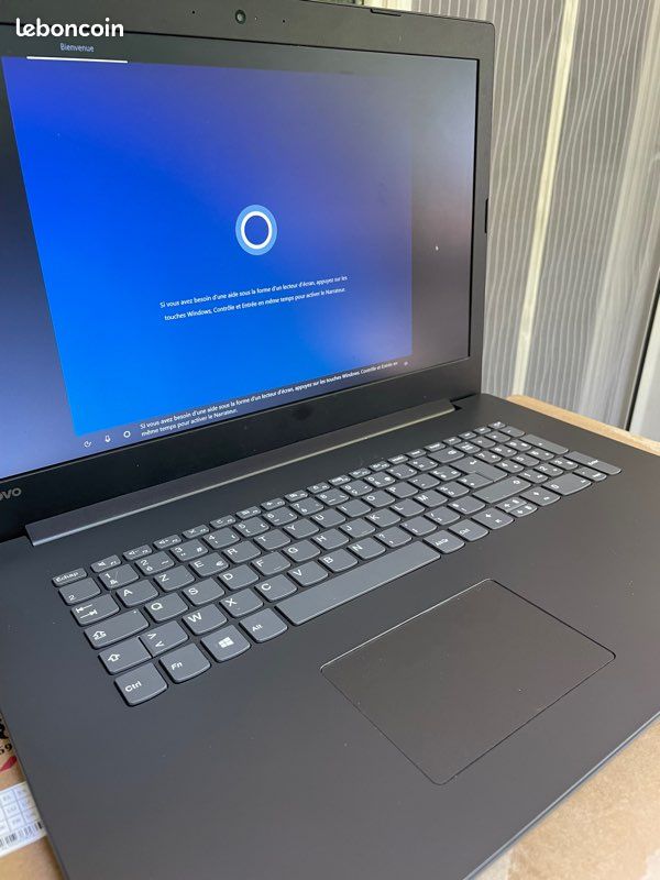 Lenovo ideapad 330 (image 2)