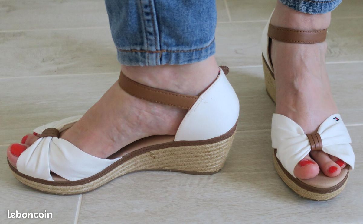 Sandales NEUVES compensées espadrilles écru cuir fauve Tommy Hilfiger (image 4)