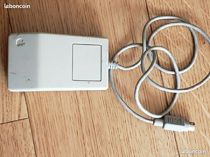 Souris Apple Desktop Bus Mouse G5431 (image 1)