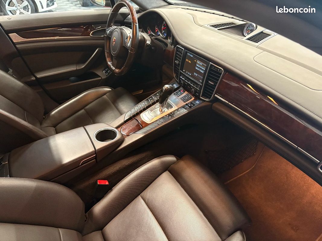 PORSCHE PANAMERA Turbo V8 4.8 500 PDK CÉRAMIQUES/TOIT OUVRANT/SUIVI PORSCHE (image 16)