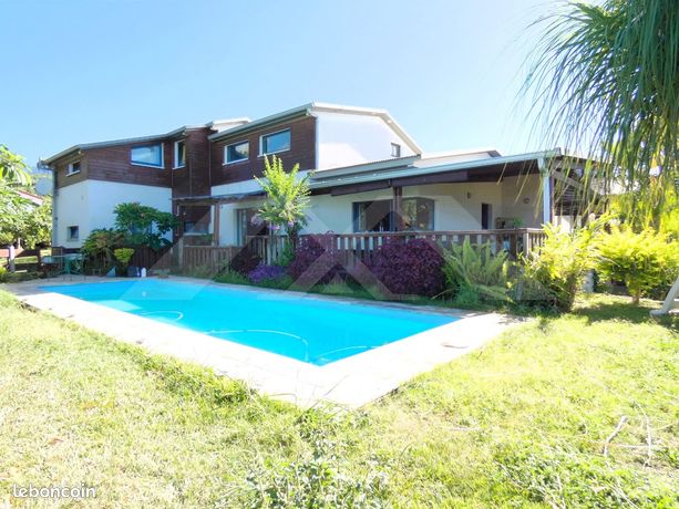 Villa 5 pièces 170 m²