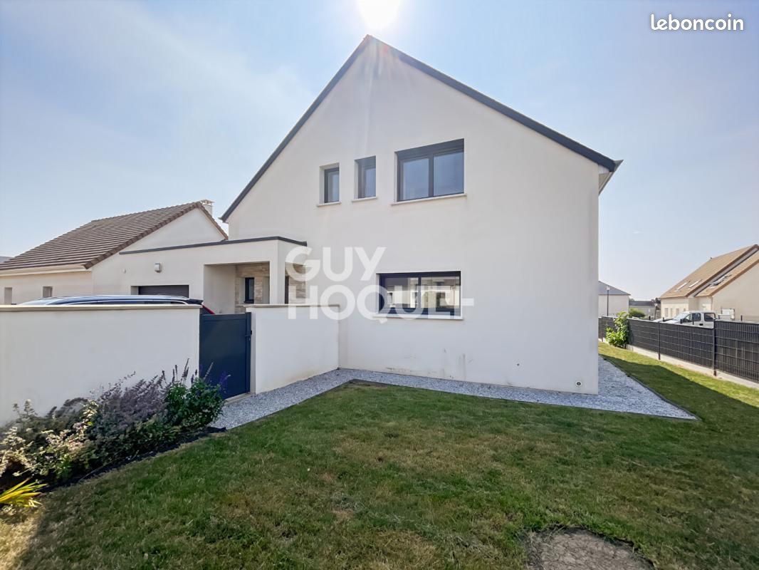 Maison 5 pièces 102 m² · à Caen · 102 m² · 1 450 €