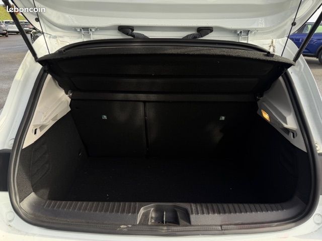 Renault CLIO V 1.6 E-TECH 145CH FULL HYBRID EVOLUTION (image 6)