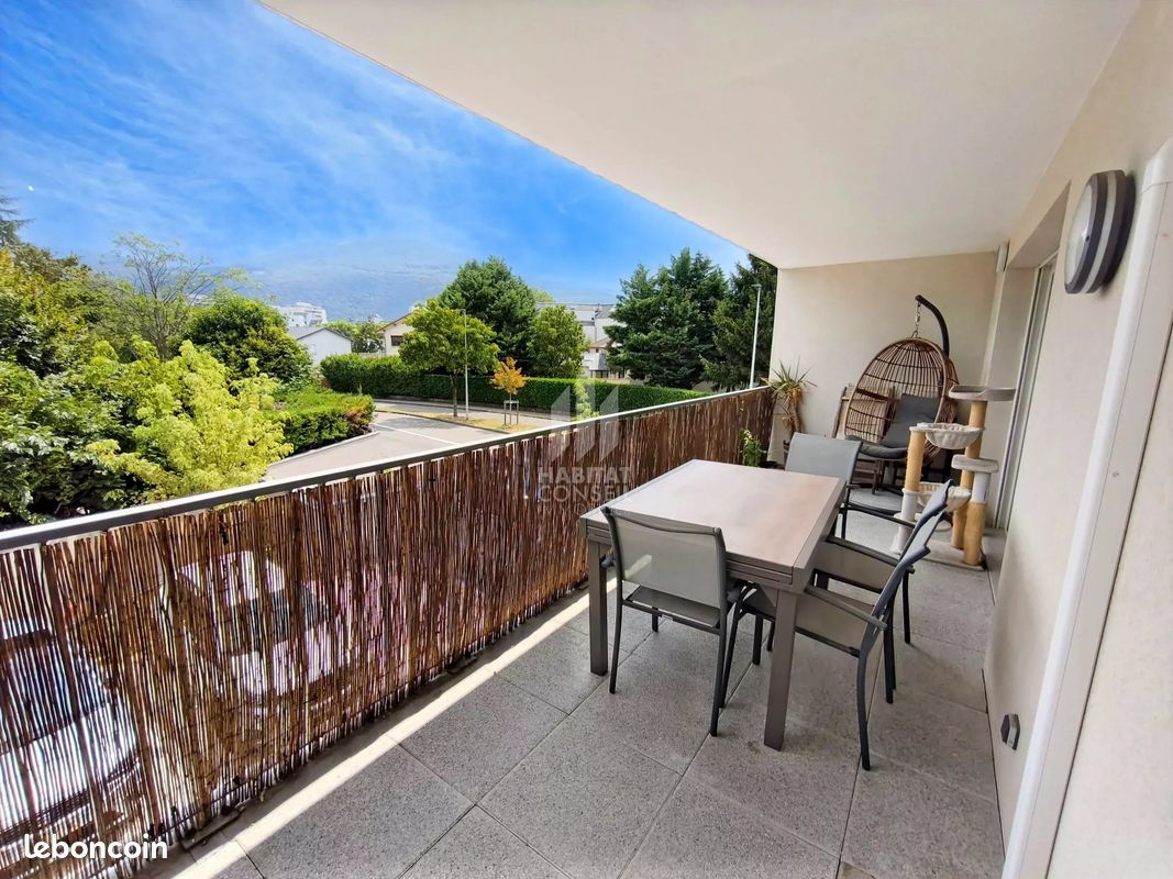 Appartement 3 pièces 63 m² · à Eybens · 63 m² · 890 €