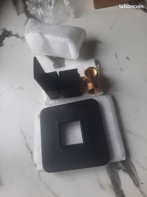Mitigeur noir encastrable robinet (image 1)