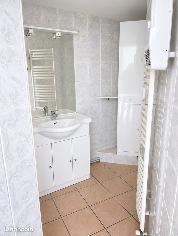Appartement 2 pièces 45 m² · à Saint-Étienne · 45 m² · 390 €/mois
