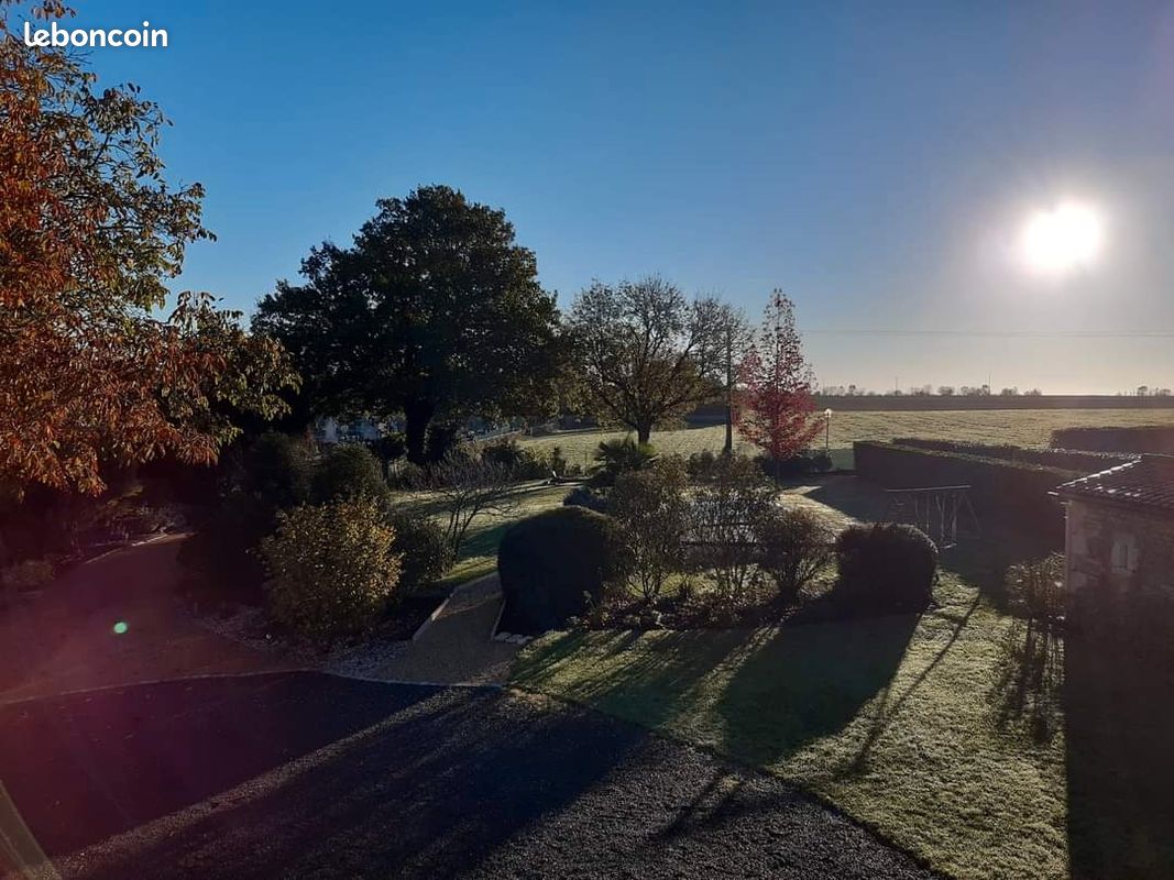 Location vacances, Gîte avec piscine chauffée en vendée , marais poitevin et puy du fou (image 14)