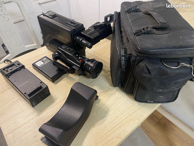 Panasonic M3 VHS movie camera (Usato) a Prez-vers-Siviriez per CHF 100 – con consegna | Acquista su