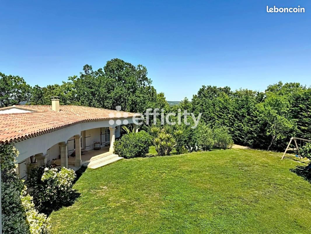 Maison 6 pièces 255 m² · à Éguilles · 255 m² · 1 590 000 €