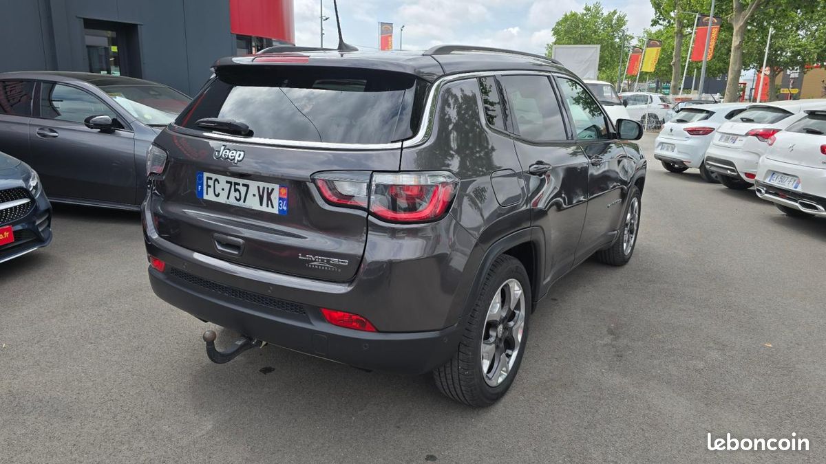 Jeep Compass Limited FWD (image 12)