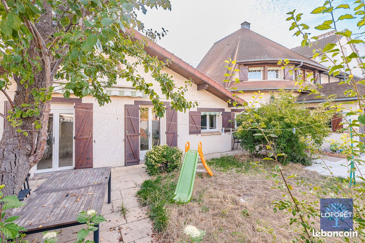 Maison 4 pièces 96 m² · aux Pavillons-sous-Bois · 96 m² · 335 000 €